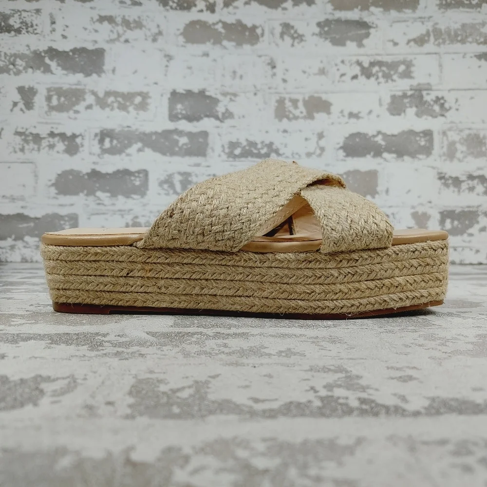 New Halston Network Cream Crisscross Strap Wedge Espadrille Sandal A609